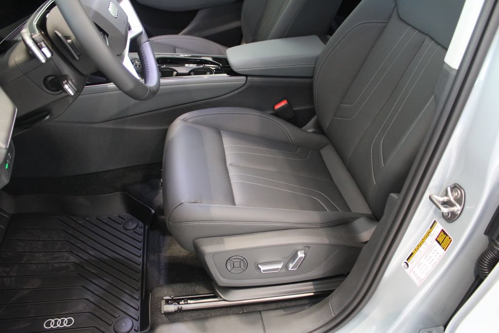 New 2026 Audi Q3 quattro 2.0T AWD/4WD image 9