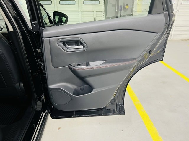 New 2026 Nissan Rogue SV image 32