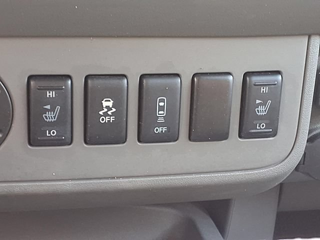 Used 2016 Nissan Frontier SV w/ SV Value Truck Package RWD image 10