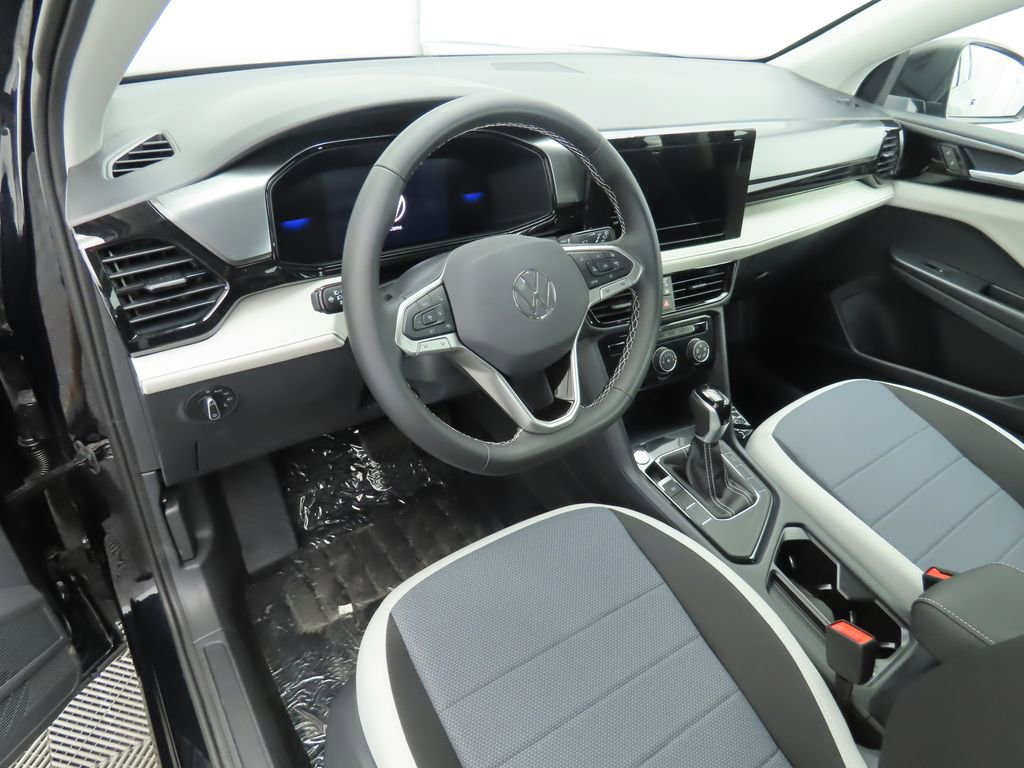 Used 2025 Volkswagen Taos S FWD image 9