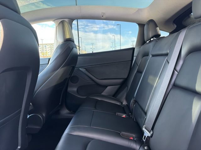 Used 2021 Tesla Model Y Long Range image 20