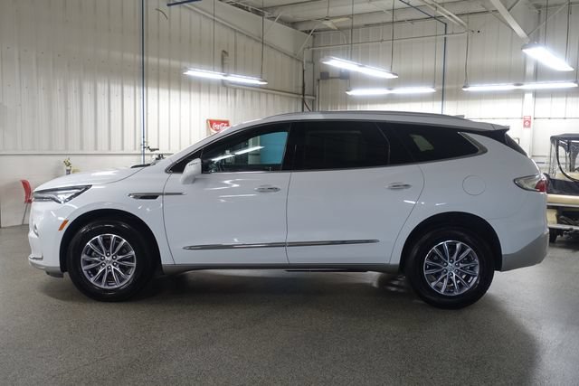 Used 2024 Buick Enclave Essence w/ LPO, Floor Liner Package FWD image 4