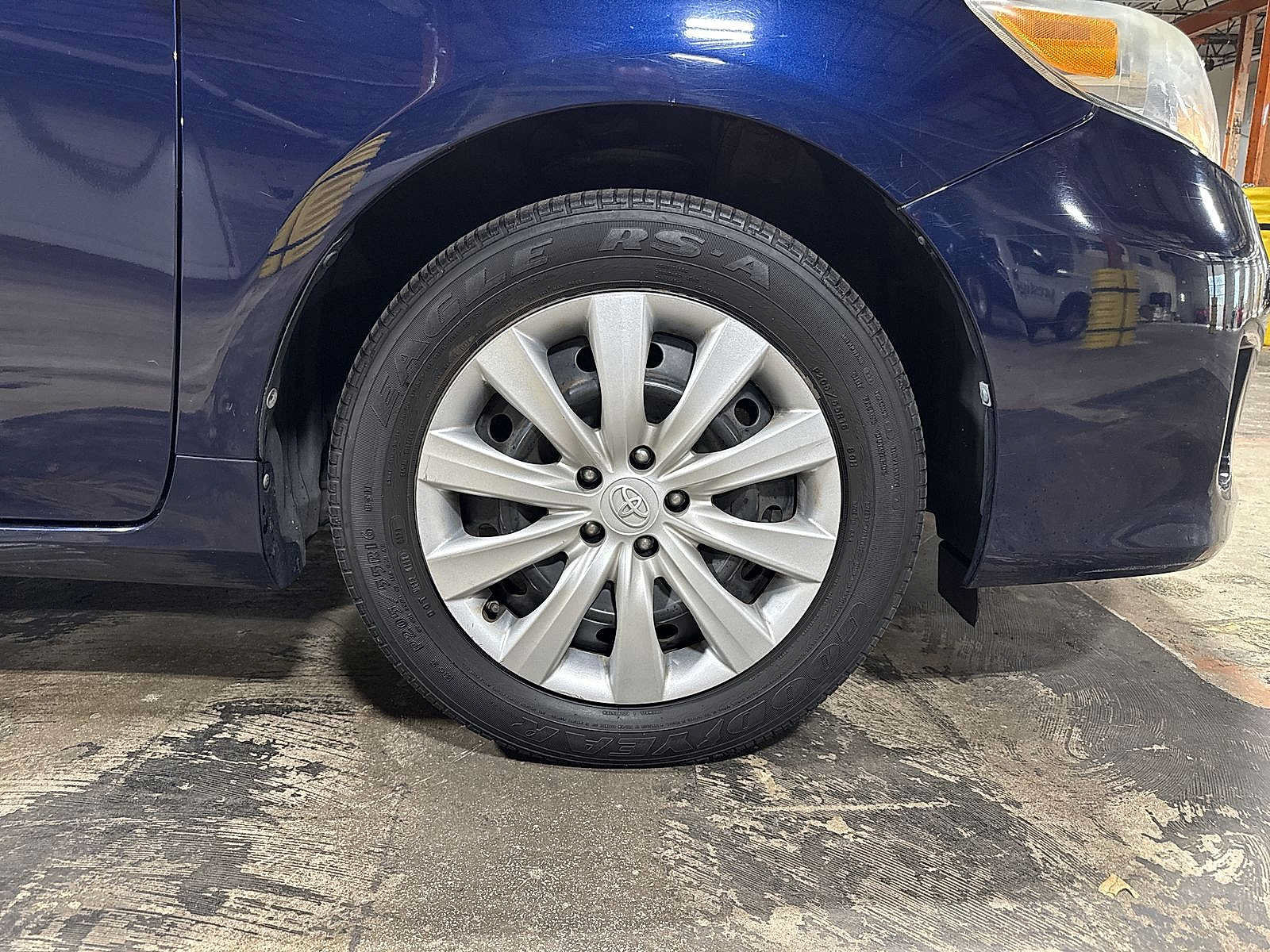 Used 2013 Toyota Corolla LE FWD image 10