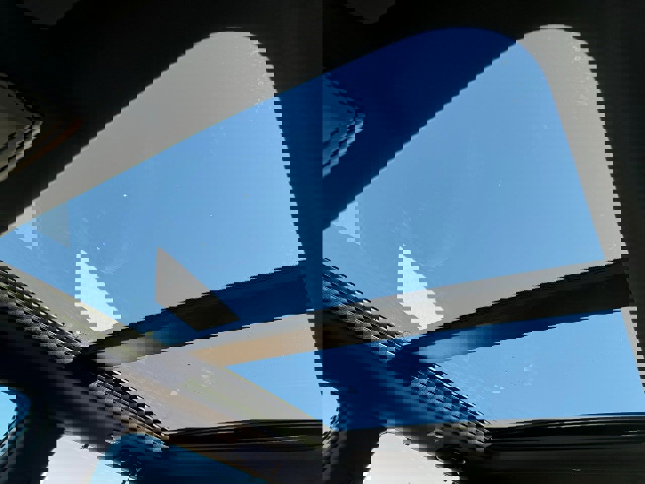 Used 2025 Honda Pilot TrailSport image 18