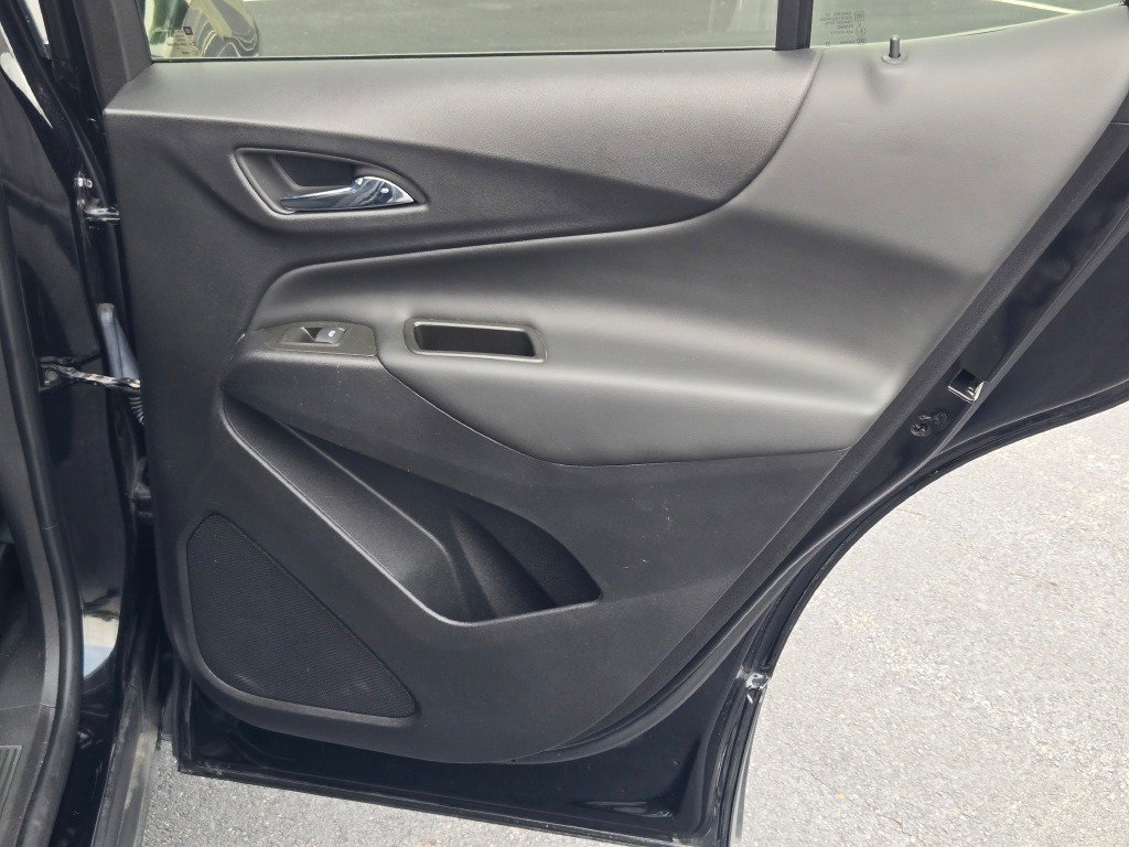 Used 2023 Chevrolet Equinox LT FWD image 8