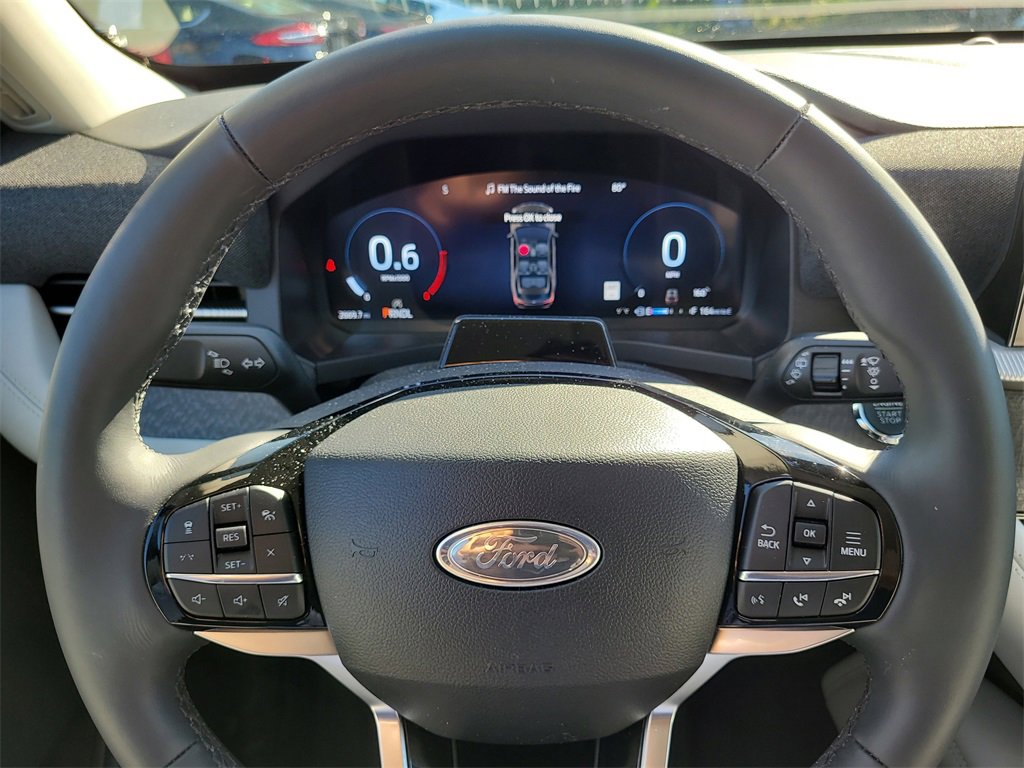 Used 2025 Ford Explorer Platinum w/ Ultimate Package image 30