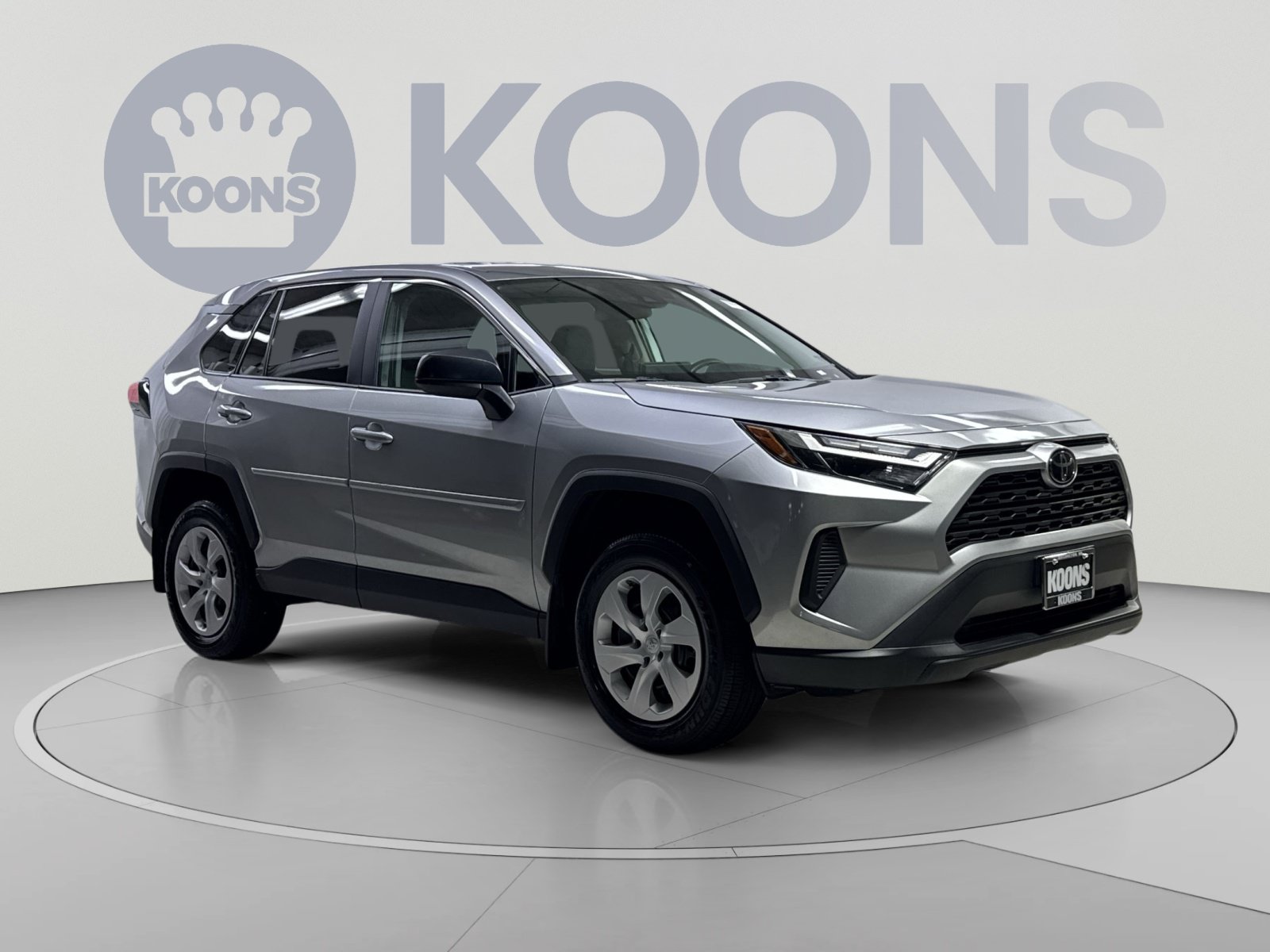 Used 2025 Toyota RAV4 LE AWD/4WD image 22