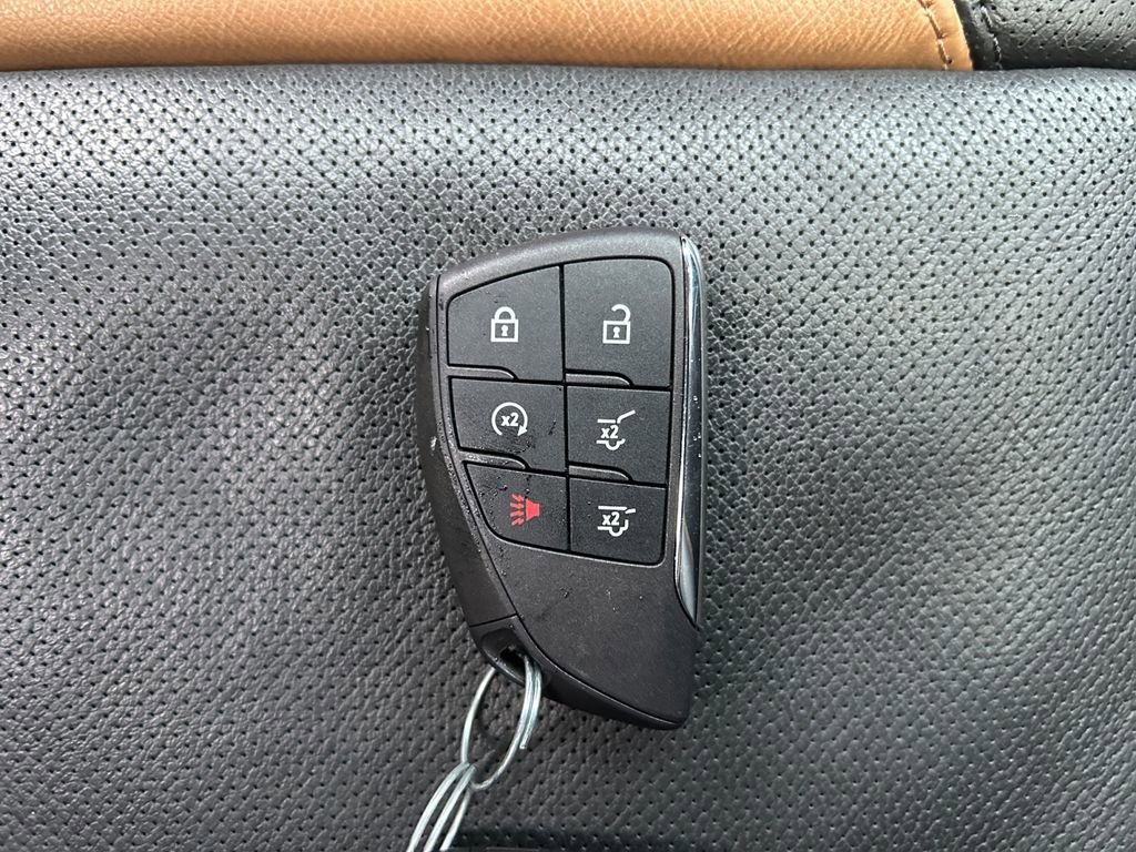 Used 2022 GMC Yukon AT4 w/ Technology Package image 33