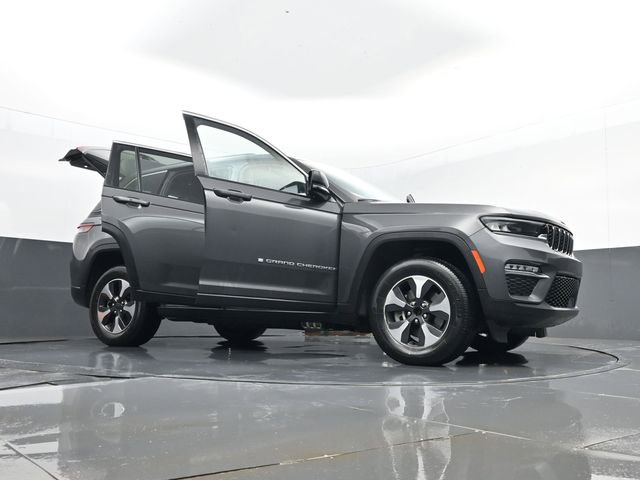 Used 2024 Jeep Grand Cherokee Limited 4xe AWD/4WD image 34