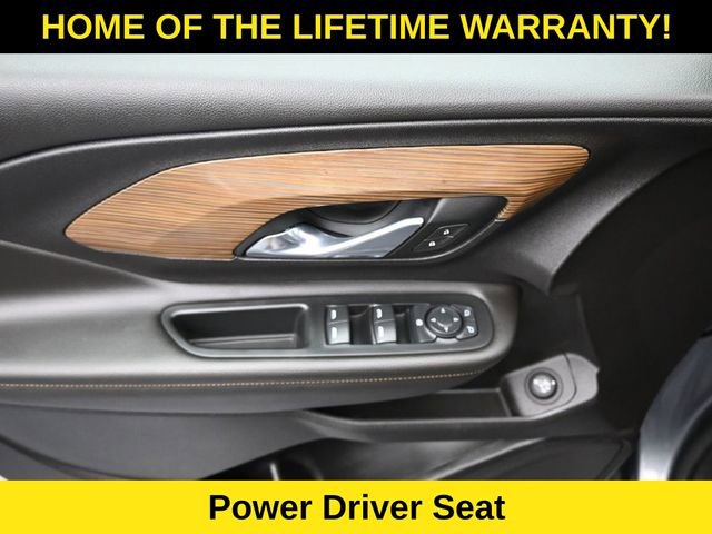 Used 2021 GMC Terrain SLE w/ Driver Convenience Package image 13