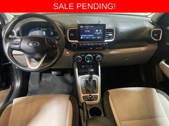 Used 2025 Hyundai Venue SEL image 12