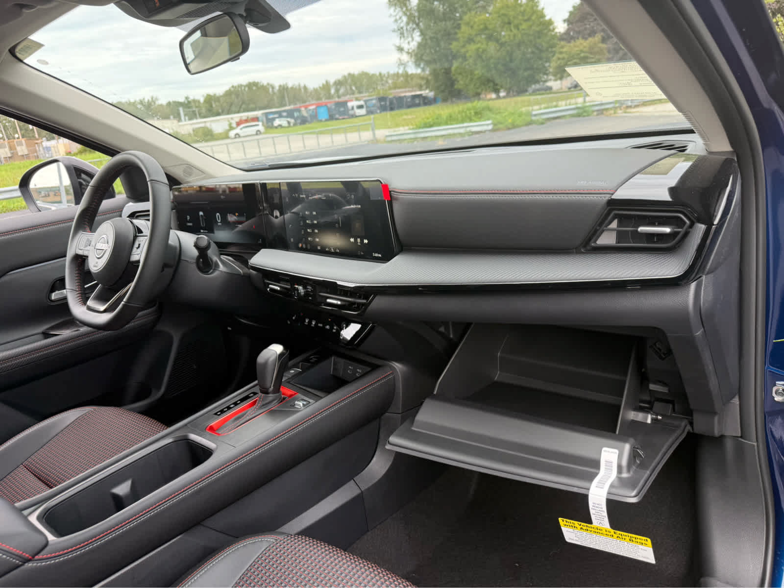Used 2026 Nissan Kicks SR w/ Cold Weather Package AWD/4WD image 11