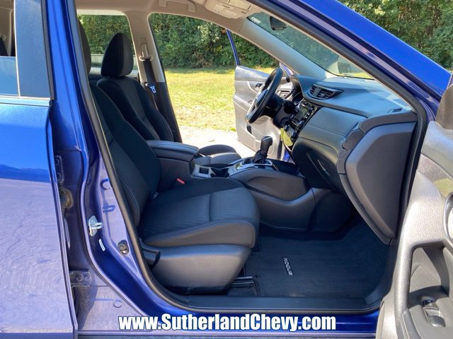 Used 2017 Nissan Rogue S AWD/4WD image 15
