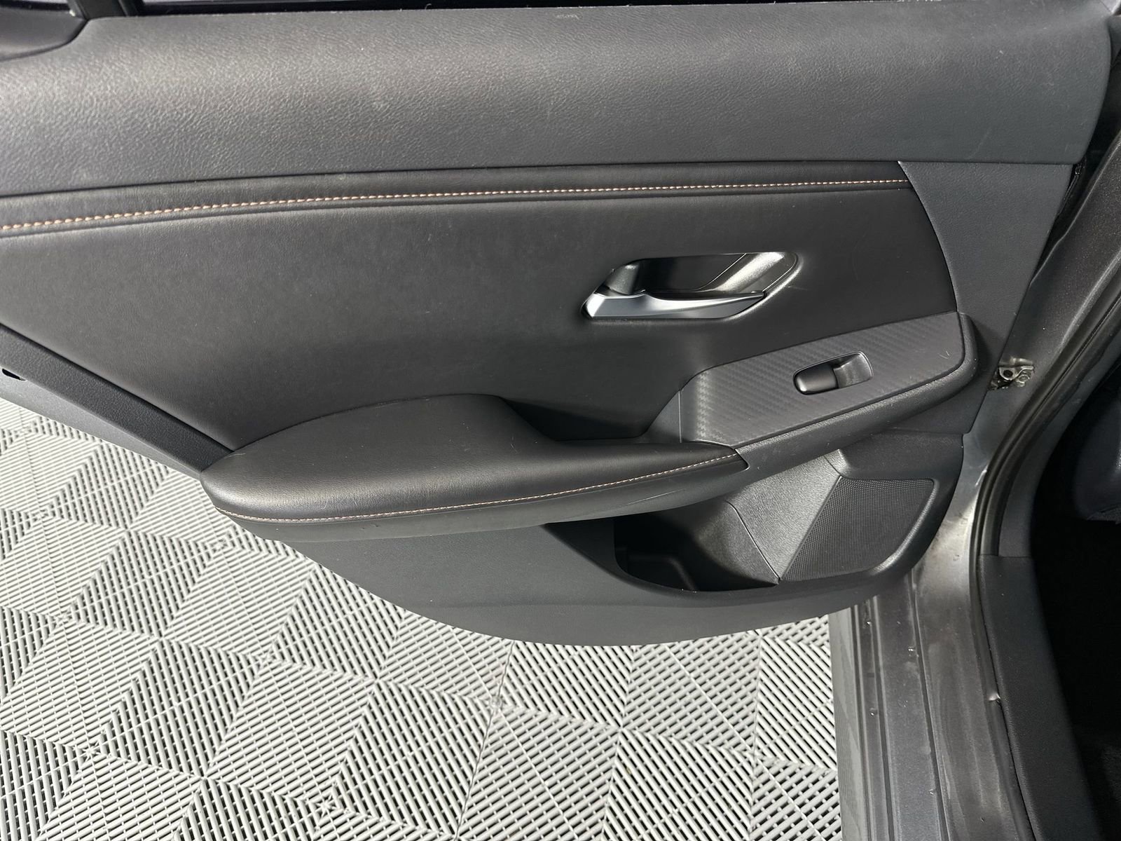 Certified 2023 Nissan Sentra SR w/ SR Premium Package image 32