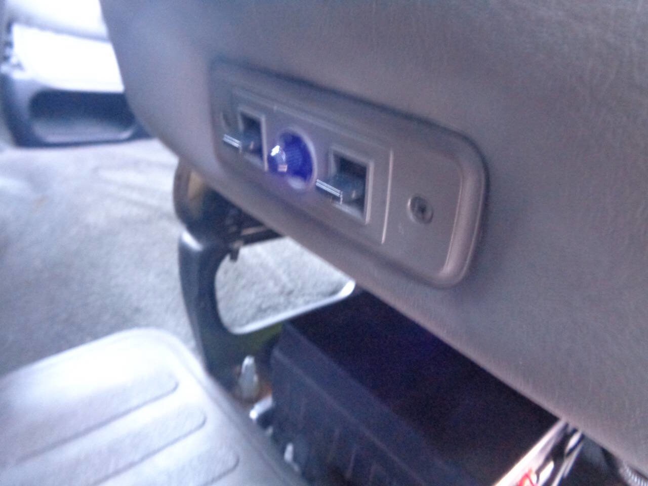 Used 2014 Chevrolet Express 3500 LT w/ LT Preferred Equipment Group image 35