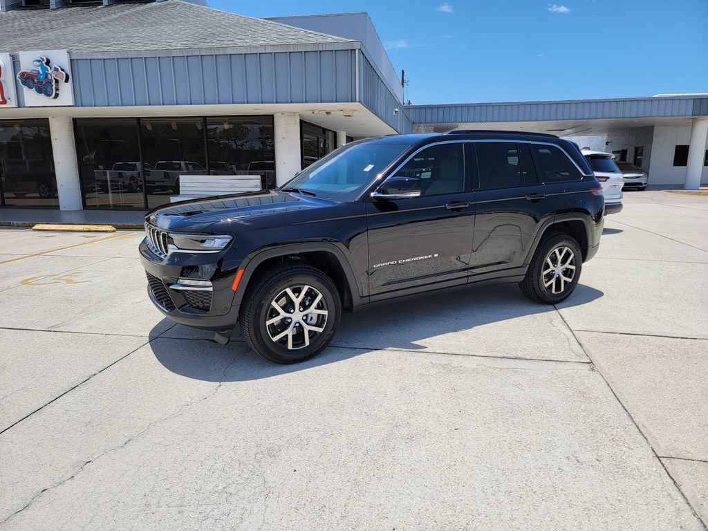 Used 2025 Jeep Grand Cherokee Limited w/ Luxury Tech Group II