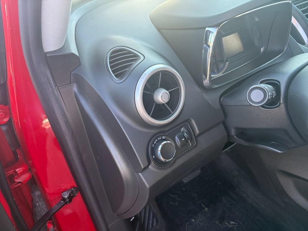 Used 2016 Chevrolet Trax LT w/ LPO, Cargo Package FWD image 29