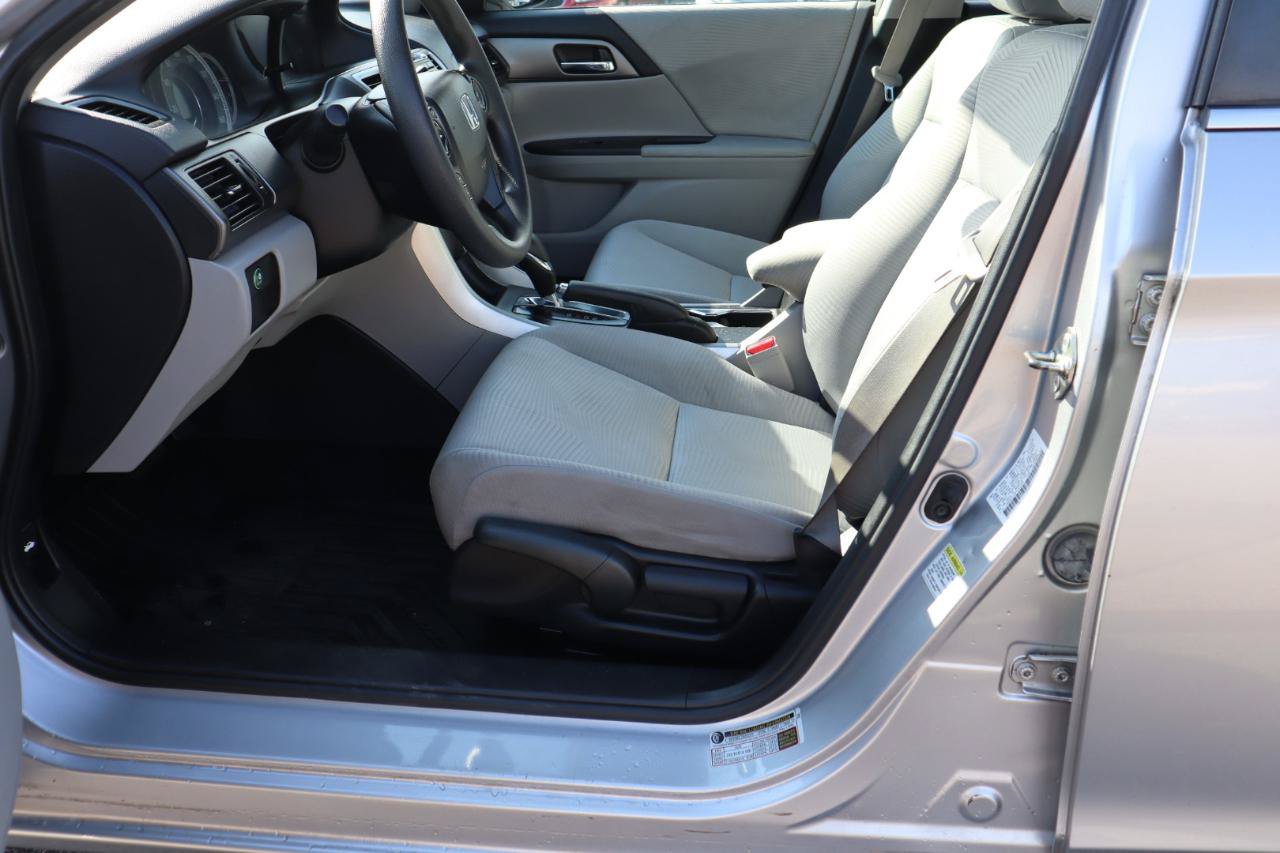 Used 2015 Honda Accord LX image 12