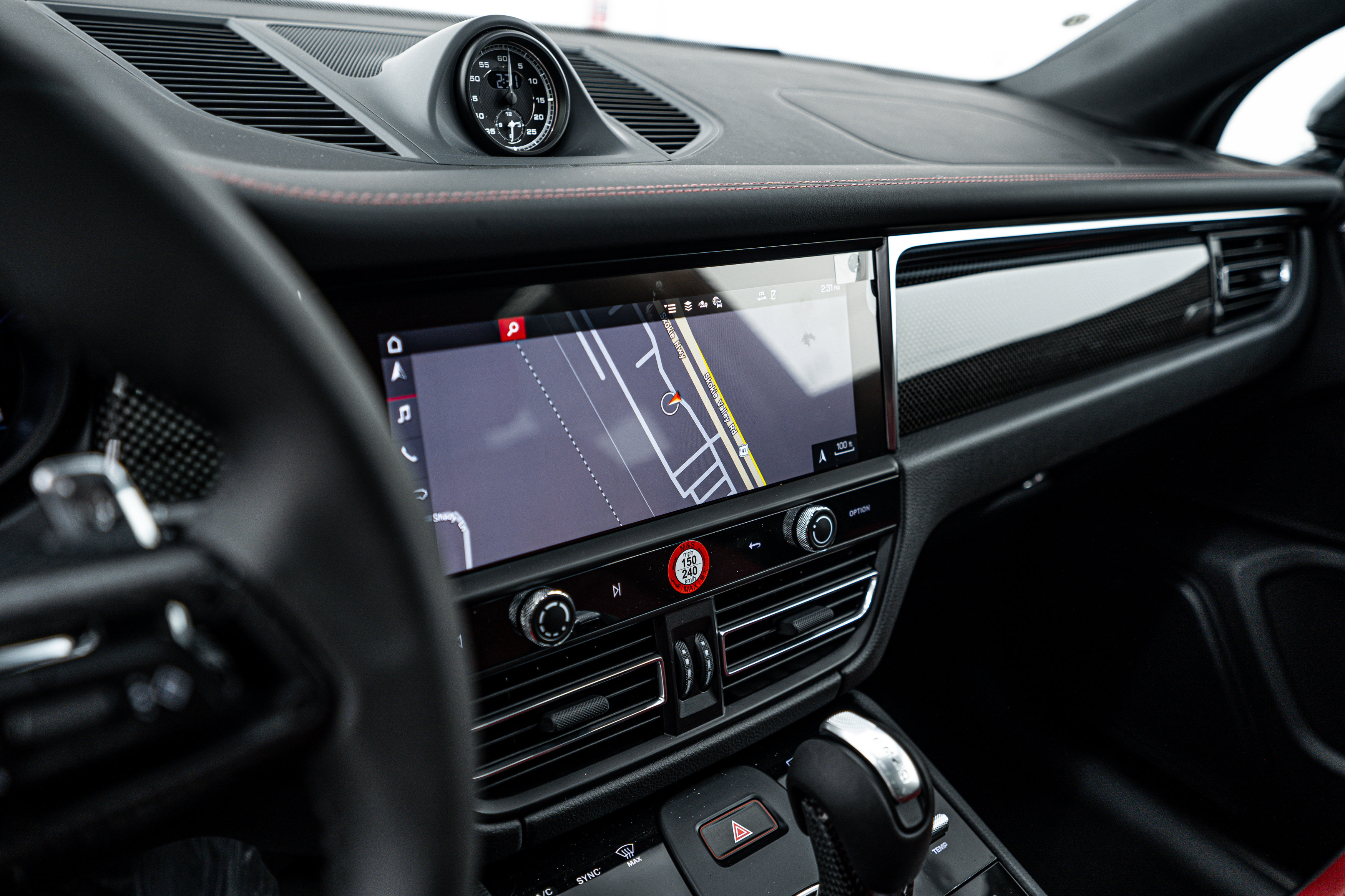 New 2025 Porsche Macan GTS image 16