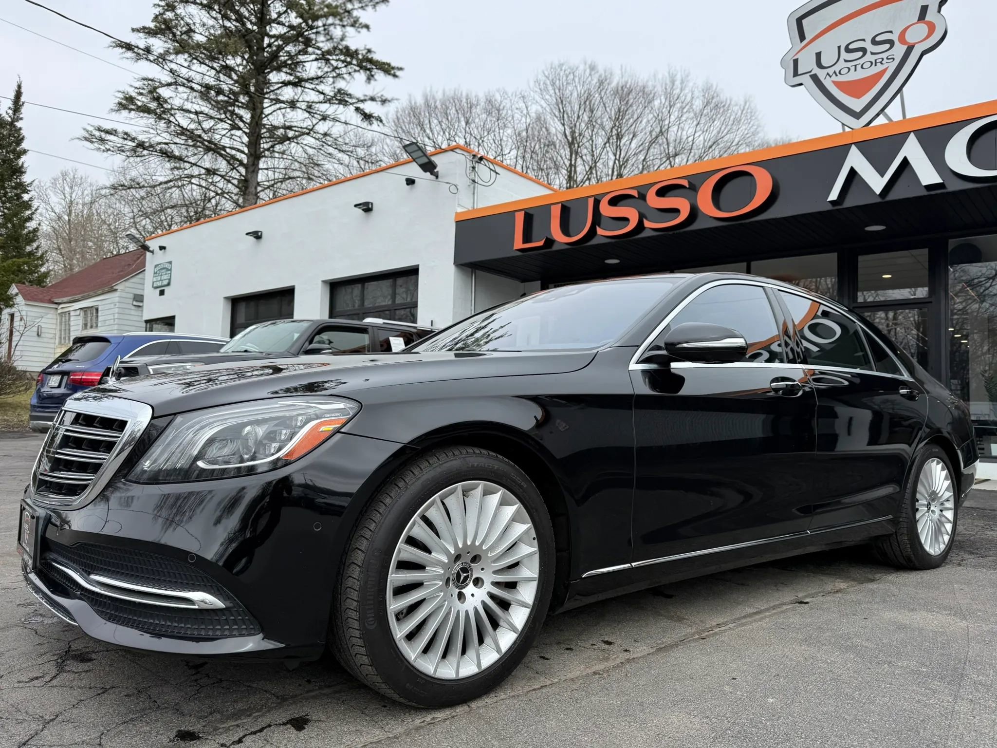 Used 2019 Mercedes-Benz S 560 4MATIC Sedan image 3