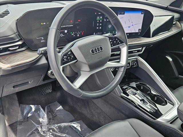Certified 2025 Audi Q5 Premium w/ Convenience Package AWD/4WD image 10