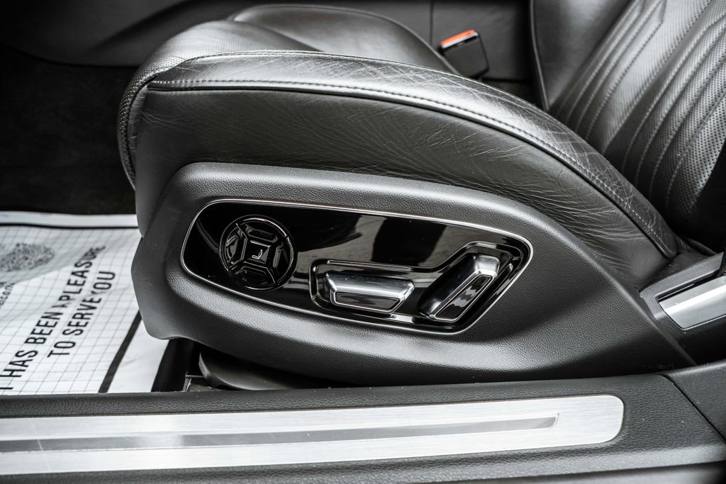 Used 2021 Audi A8 L 4.0T w/ Luxury Package image 32