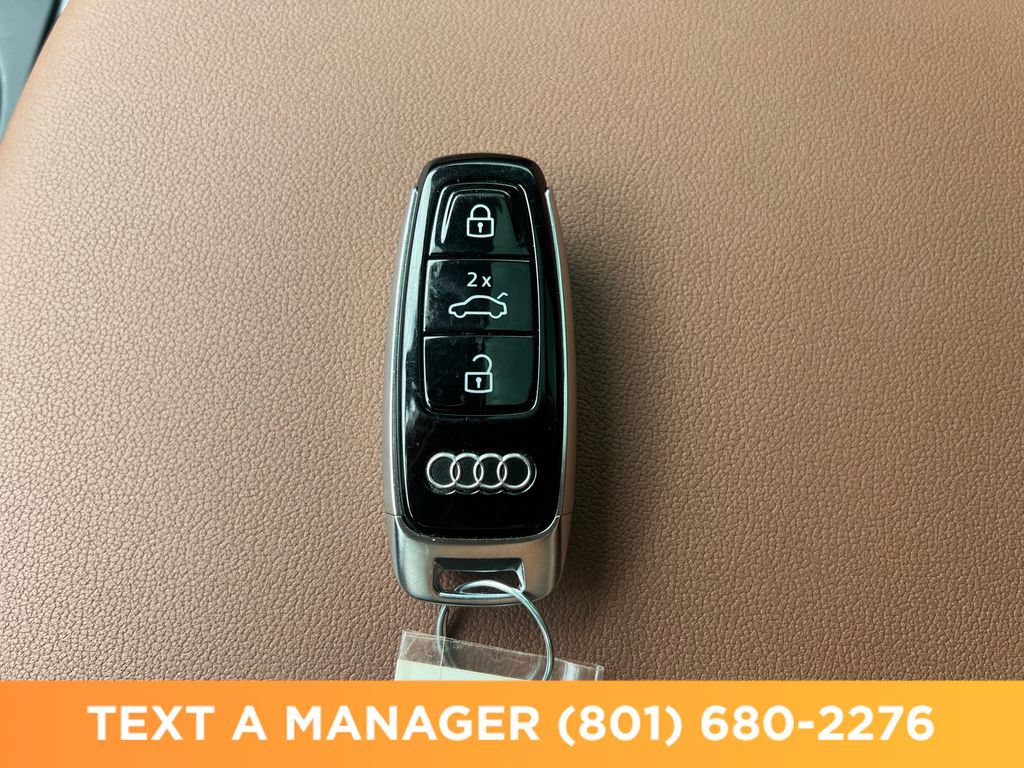 Used 2023 Audi Q8 Premium AWD/4WD image 29