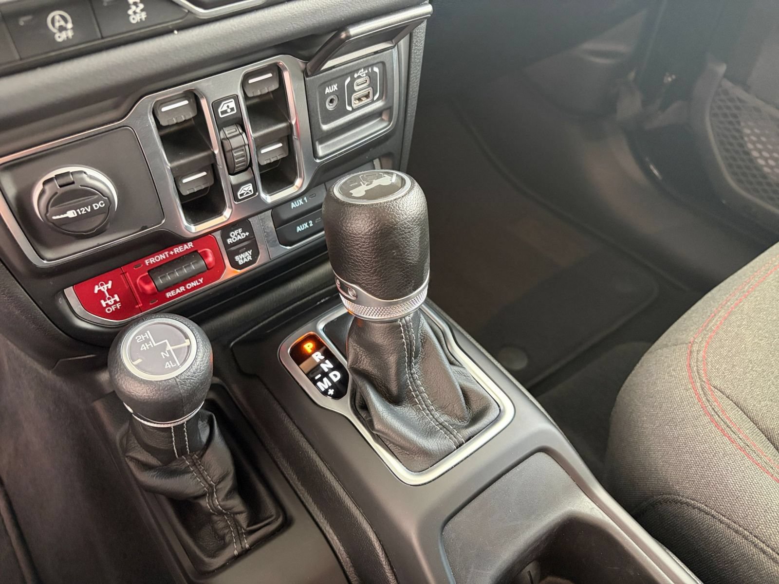 Used 2026 Jeep Wrangler Unlimited Rubicon AWD/4WD image 40