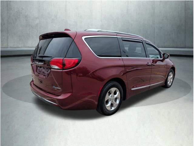 Used 2019 Chrysler Pacifica Touring-L w/ Premium Audio Group FWD image 6