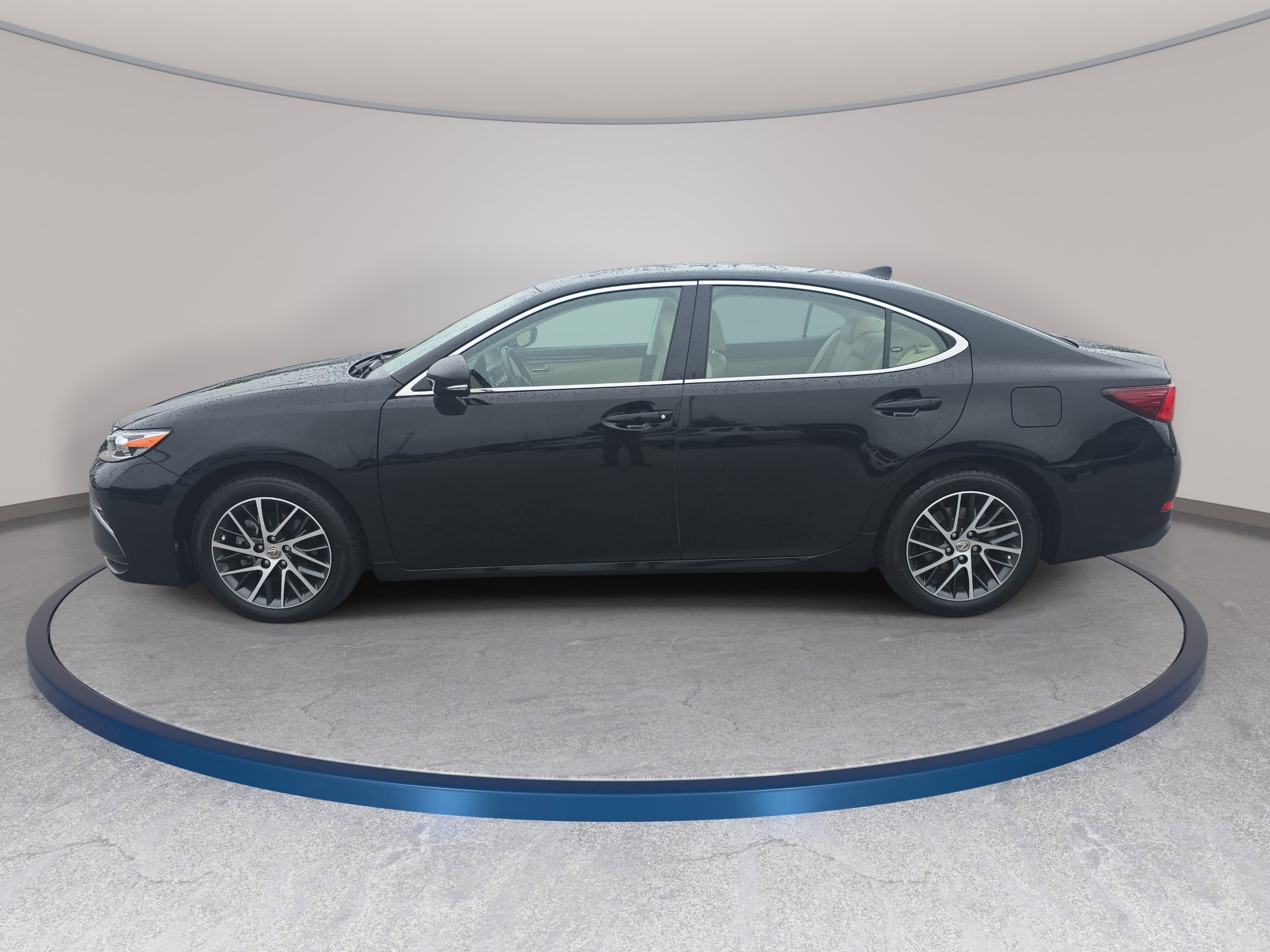 Used 2017 Lexus ES 350 w/ Luxury Package FWD image 8