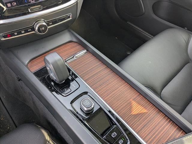 Used 2024 Volvo S60 B5 Plus image 11