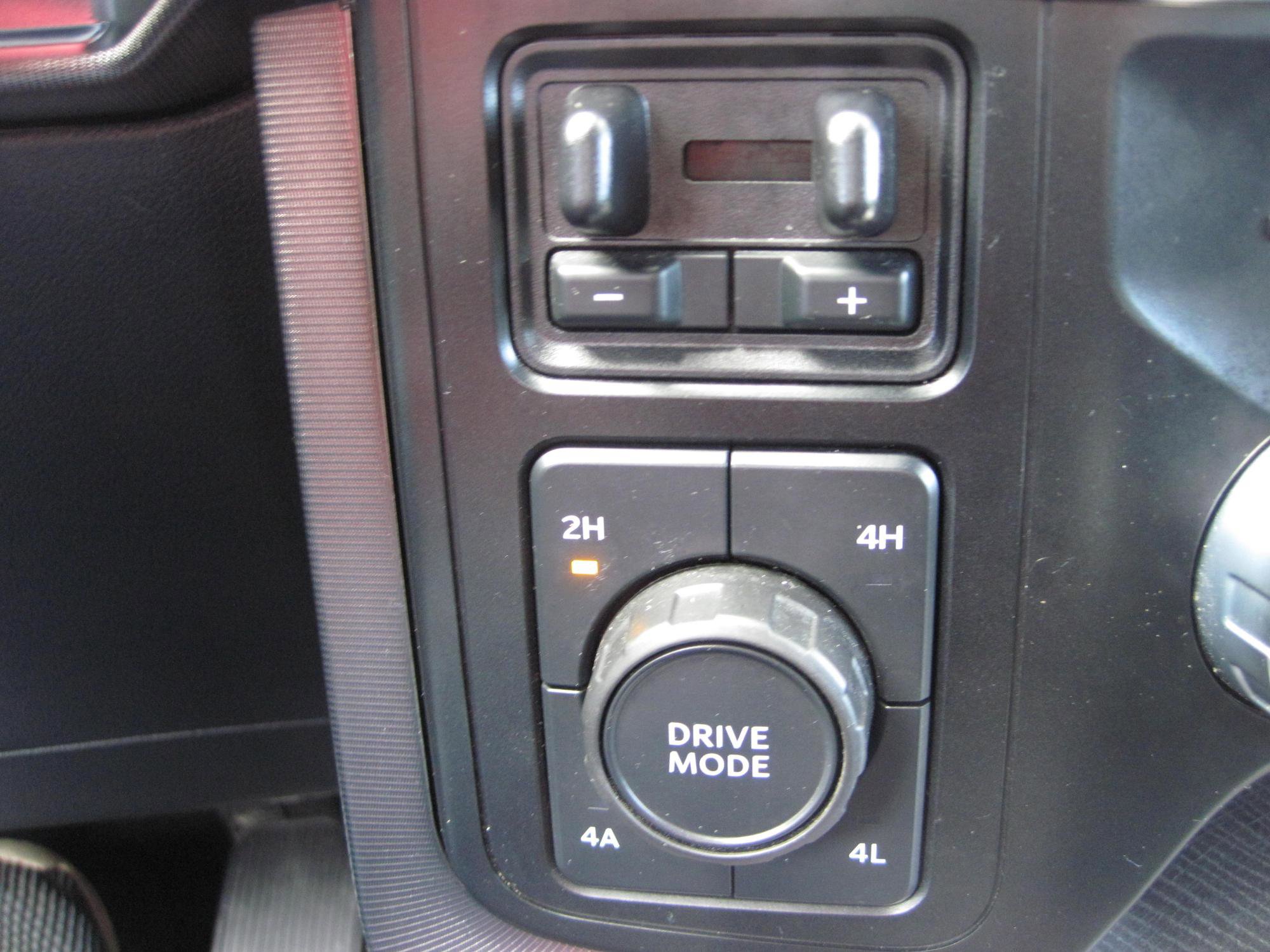 Used 2023 Ford F150 Platinum image 20