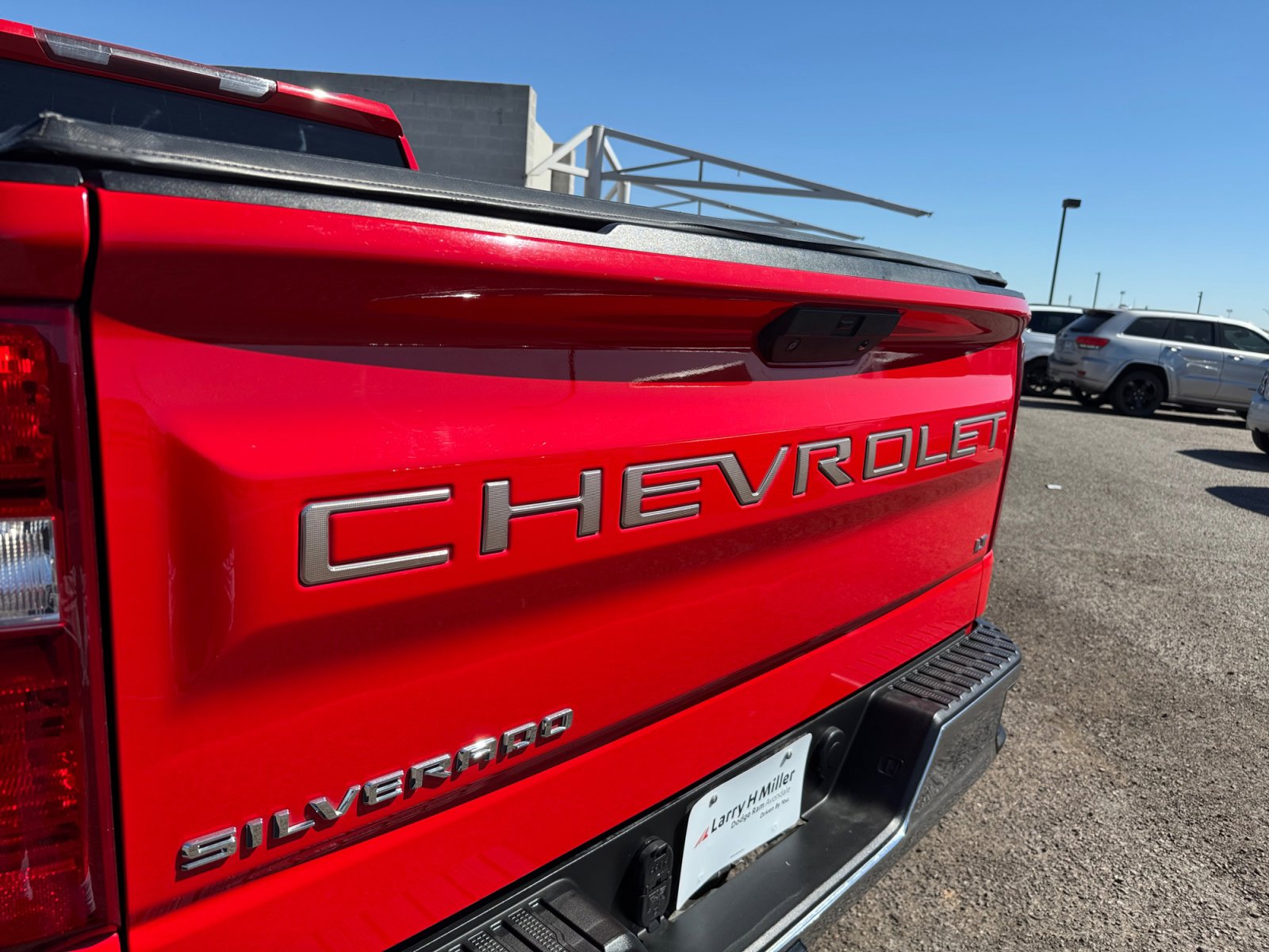 Used 2021 Chevrolet Silverado 1500 LT image 28