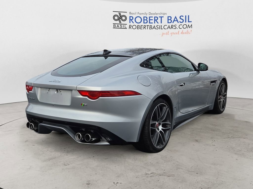 Used 2015 Jaguar F-TYPE R image 5