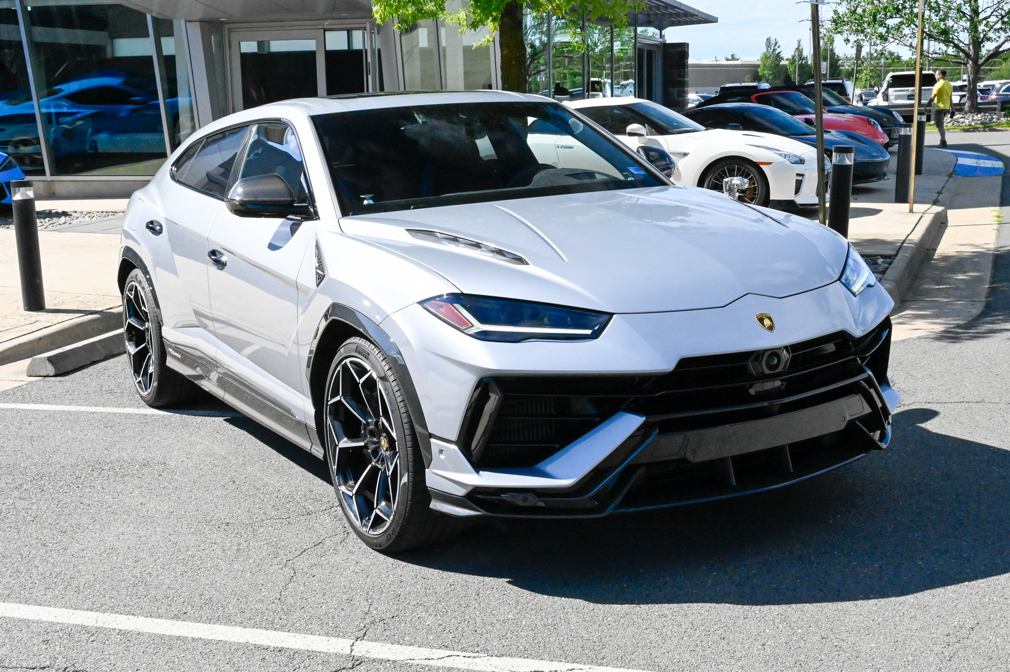 Used 2024 Lamborghini Urus Performante AWD/4WD image 3