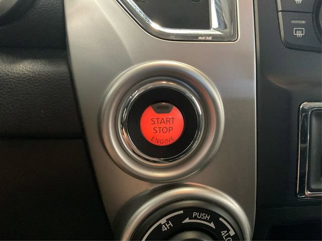 Used 2018 Nissan Titan SL w/ Chrome Package image 24