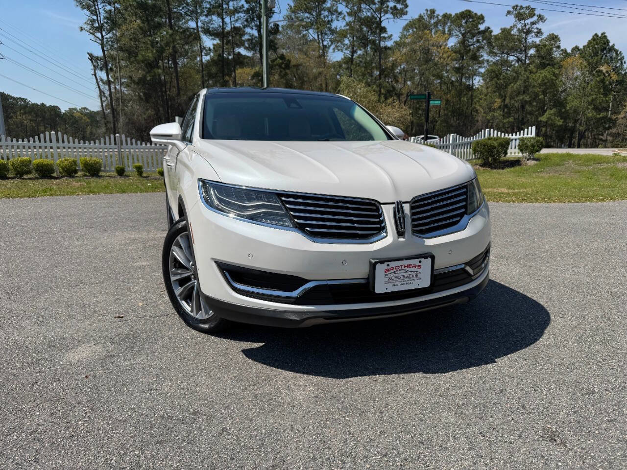Used 2016 Lincoln MKX Reserve w/ Luxury Package image 34