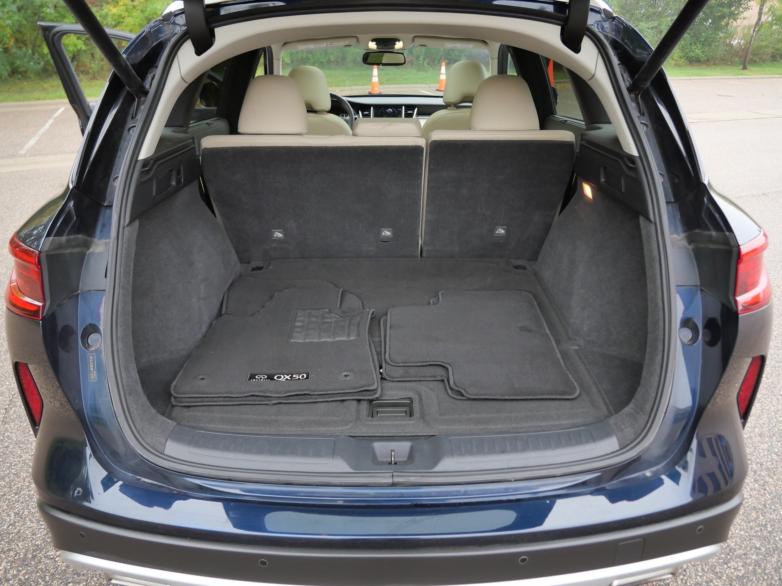 Used 2021 INFINITI QX50 Sensory AWD/4WD image 18