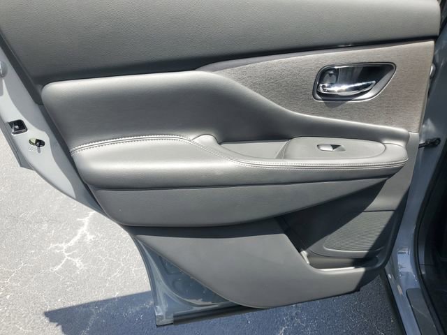 Certified 2024 Nissan Murano SV w/ SV Midnight Edition Package image 10