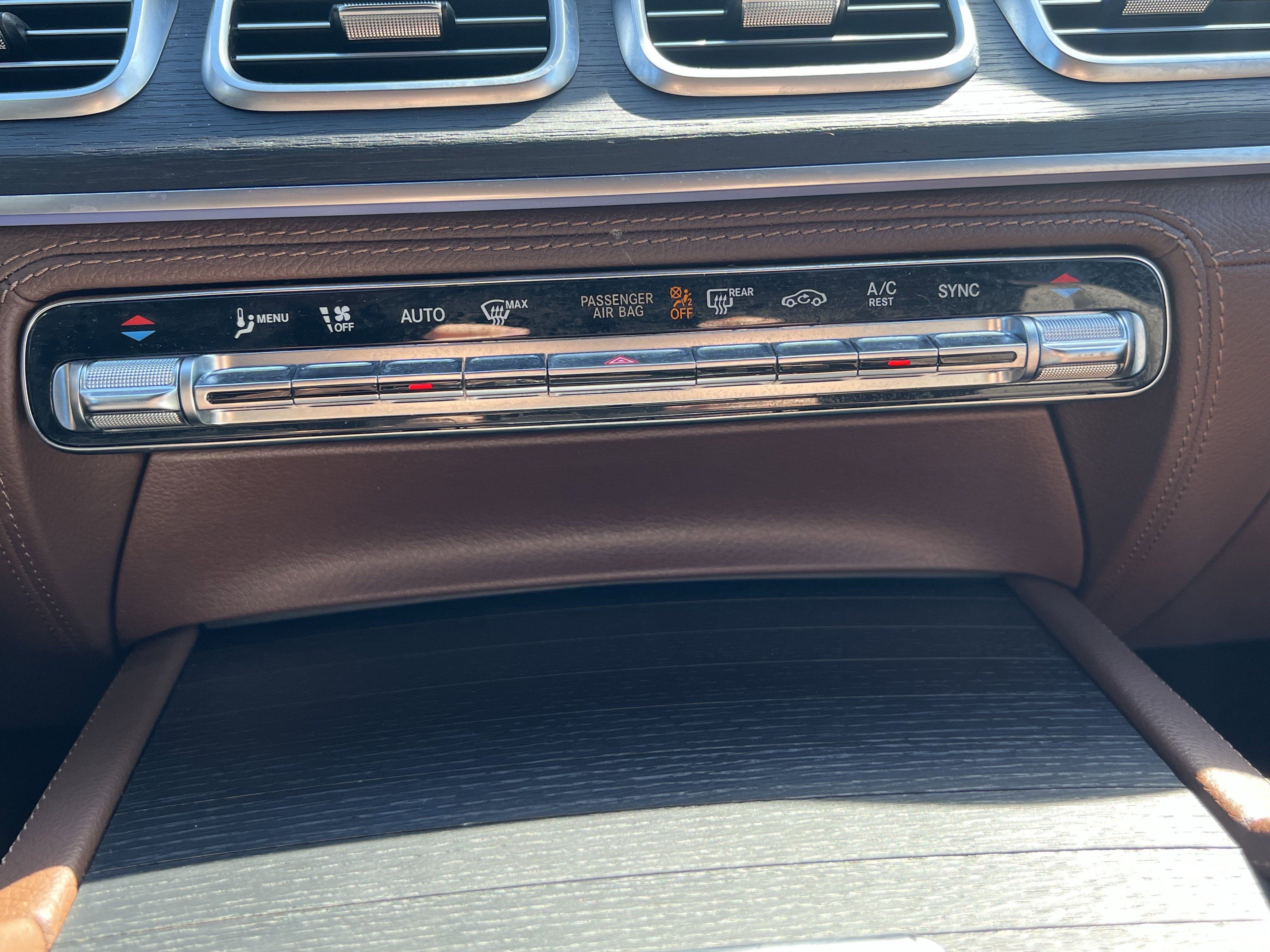 Used 2024 Mercedes-Benz GLE 350 4MATIC image 29