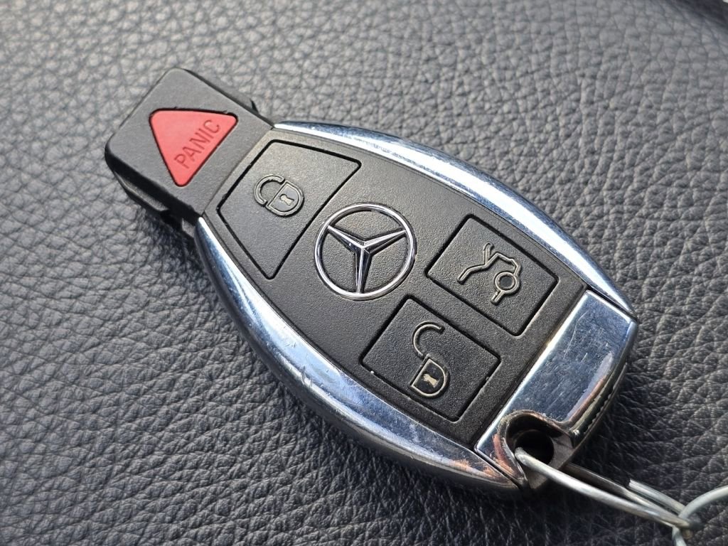 Used 2019 Mercedes-Benz CLA 250 4MATIC w/ Premium Package image 32