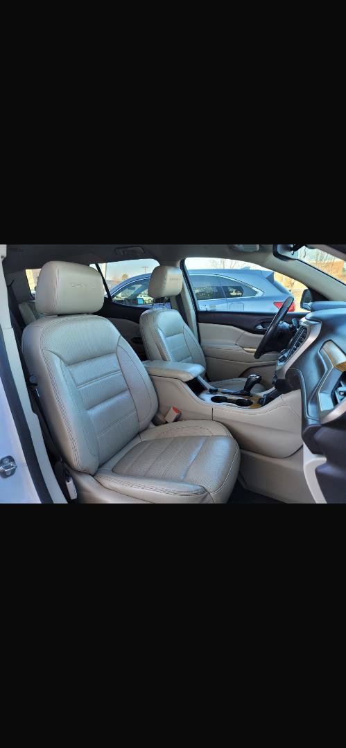 Used 2017 GMC Acadia Denali w/ Technology Package FWD image 23