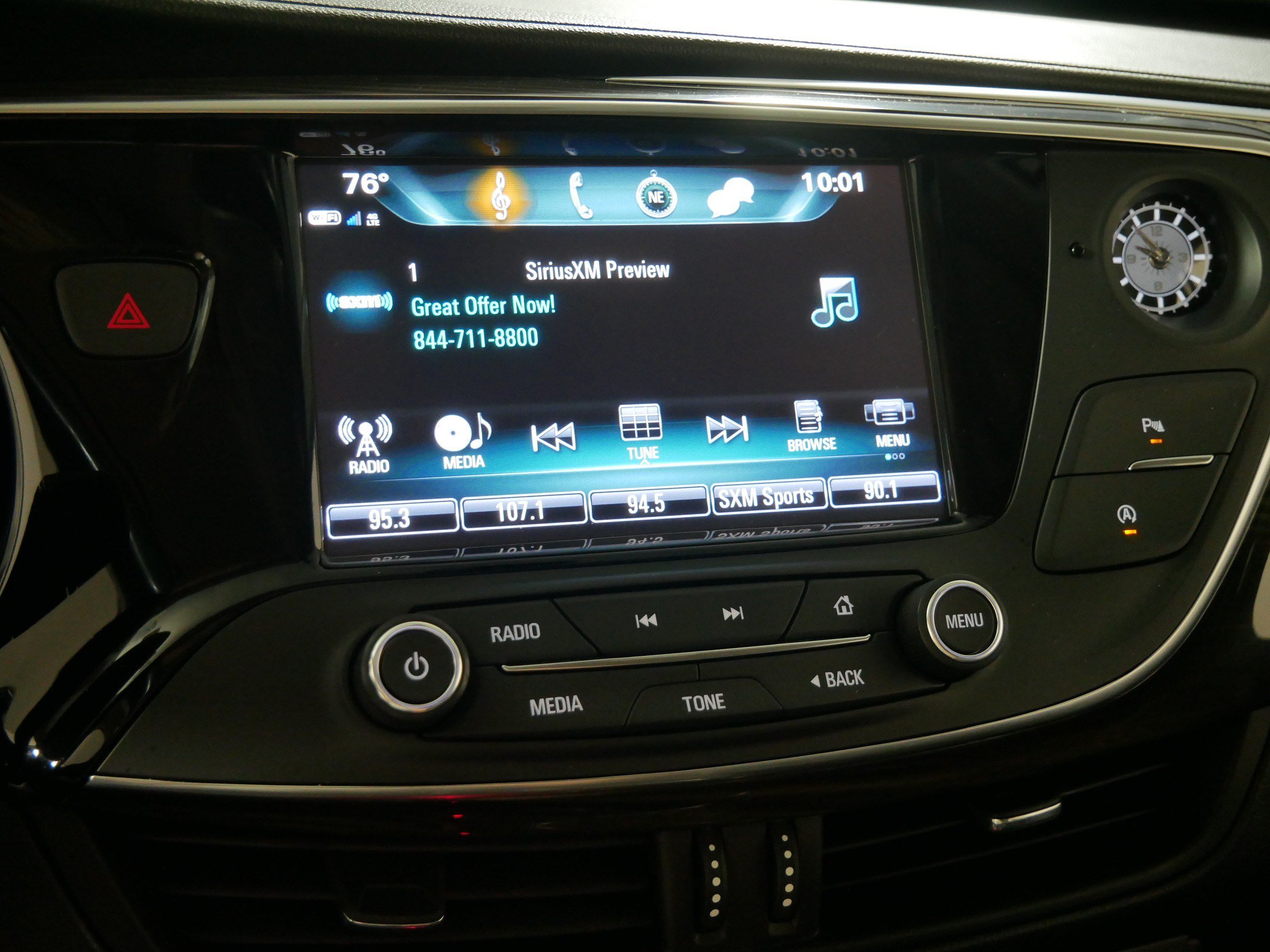 Used 2020 Buick Envision Essence FWD image 22