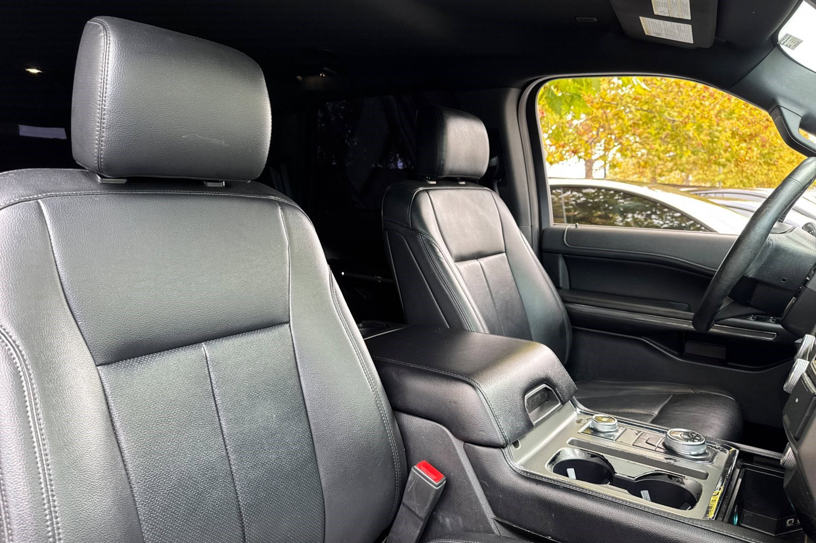 Used 2019 Ford Expedition XLT w/ Equipment Group 202A image 31