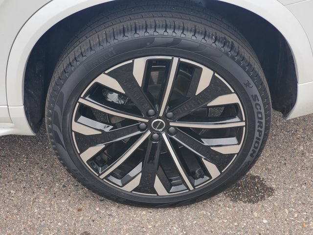 Used 2026 Volvo XC90 B6 Ultra w/ Protection Package AWD/4WD image 7