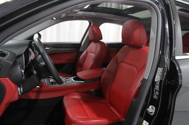 Used 2020 Alfa Romeo Stelvio Ti AWD/4WD image 5