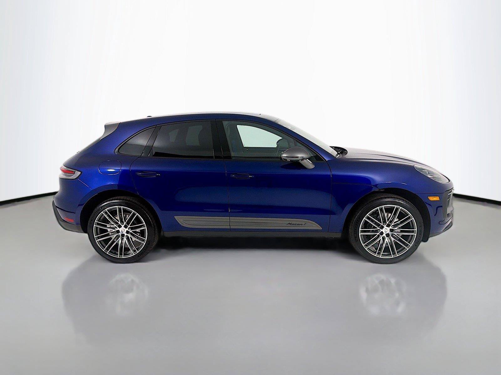 Certified 2026 Porsche Macan Turbo AWD/4WD image 29