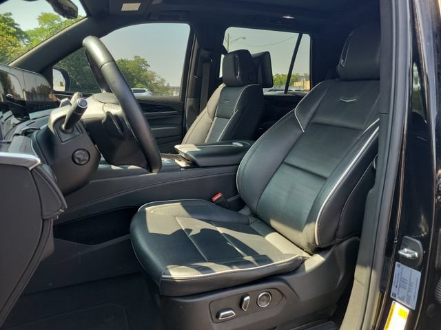 Certified 2024 Cadillac Escalade Sport w/ LPO, ONYX Package AWD/4WD image 24