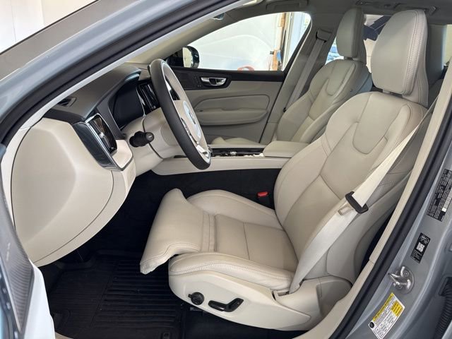 New 2026 Volvo XC60 T8 Ultra w/ Protection Package Premier image 11