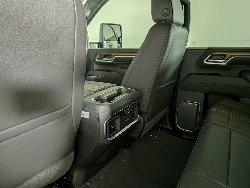 New 2026 Chevrolet Silverado 2500 High Country w/ High Country Premium Package AWD/4WD image 33